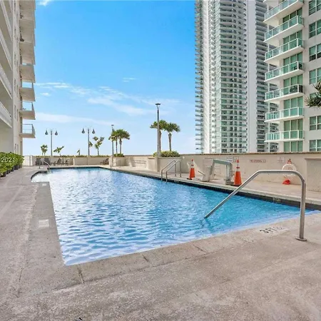 Beautiful 1Br Apartment With Amenities